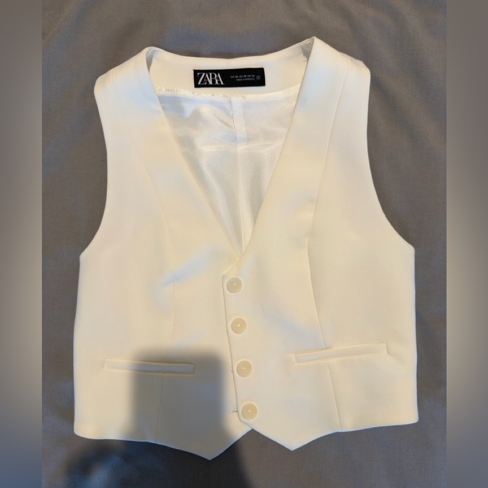 White vest